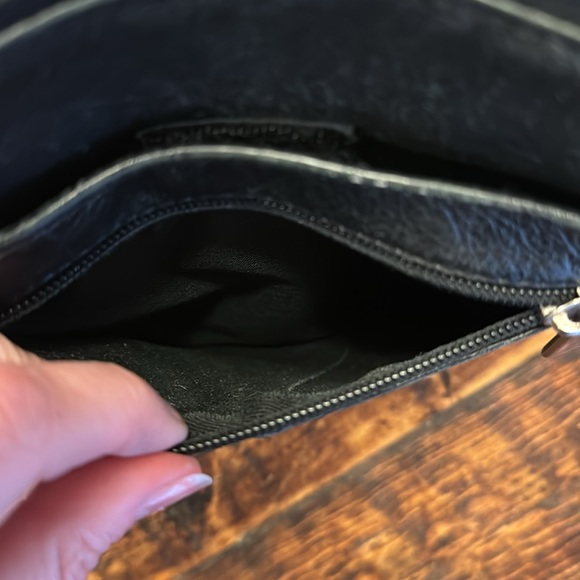 Vintage Genuine Leather Crossbody Black Bag Made in Columbia - Picture 10 of 12